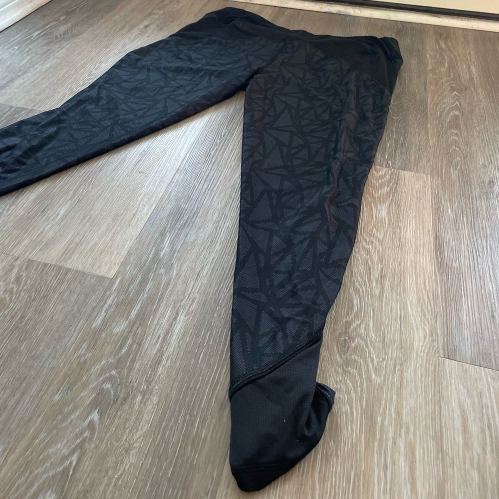 Avia black patterned leggings